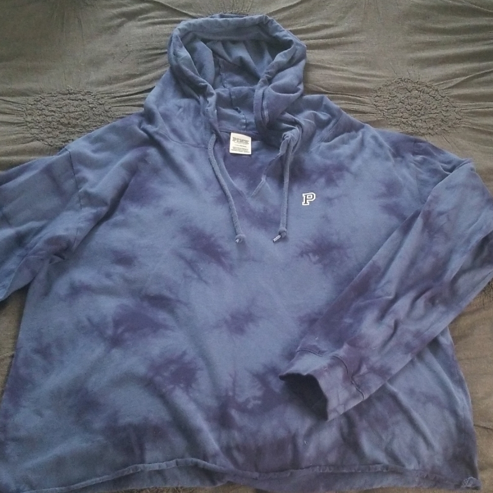 PINK brand Long sleeve tee with hood